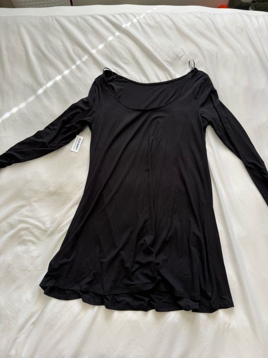 Old Navy Dresses & Skirts - Old Navy Black Long-Sleeve Scoop Neck Dress
